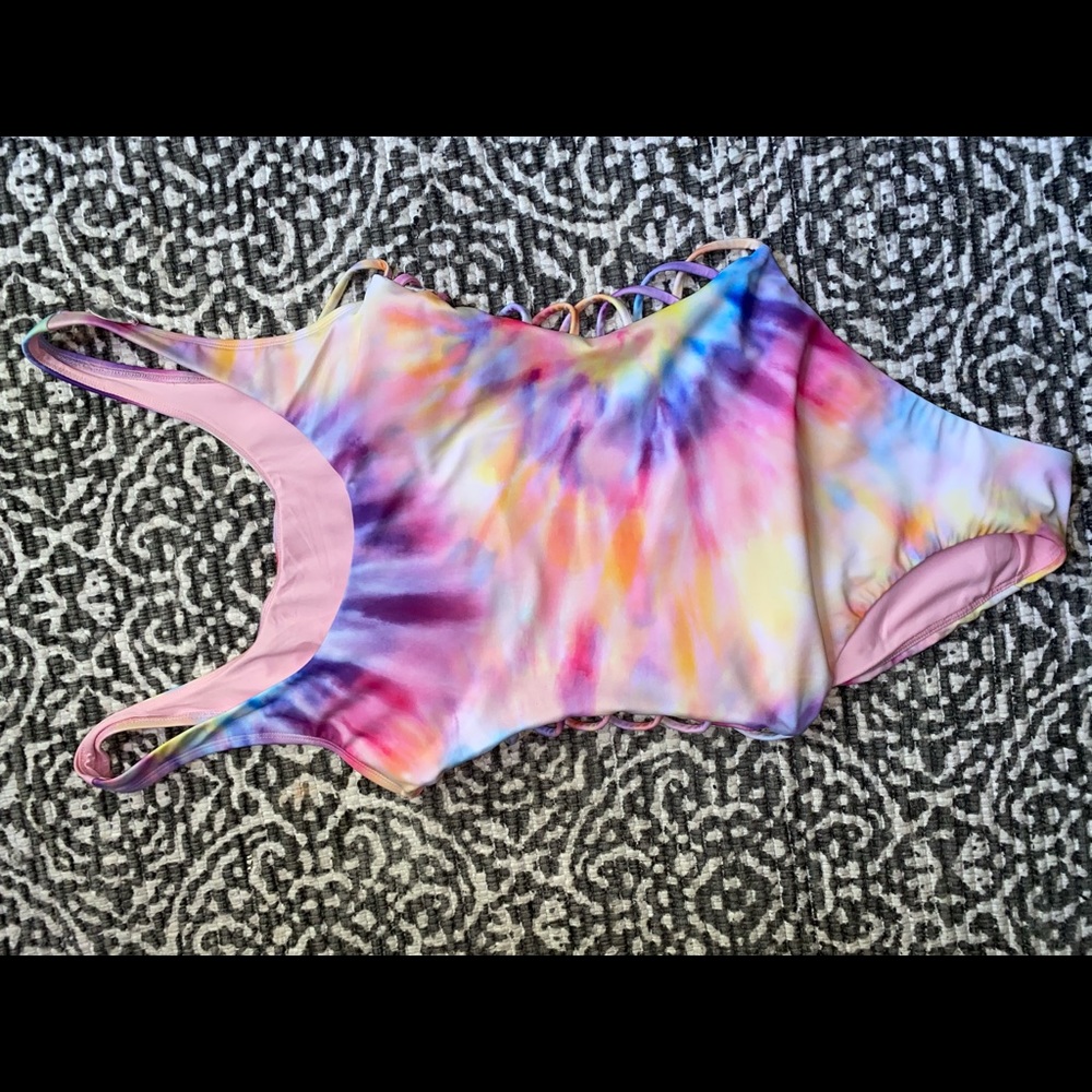 Bathing suit
